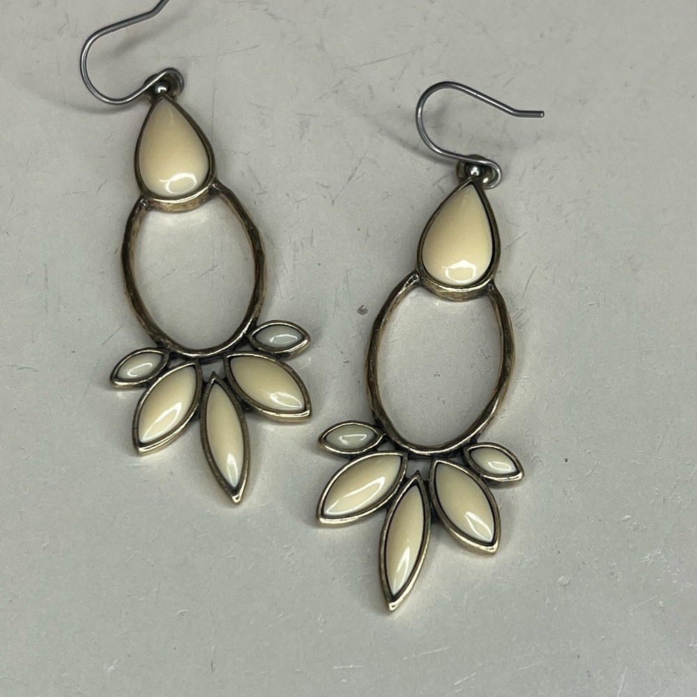 Elegant Cream Teardrop & Filigree Dangle Earrings